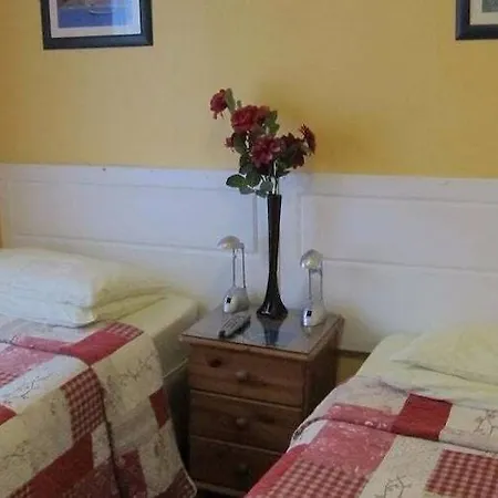 Number Forty Eight Bed & Breakfast 3*